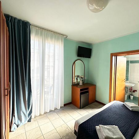 Hotel Kennedy Rimini Esterno foto