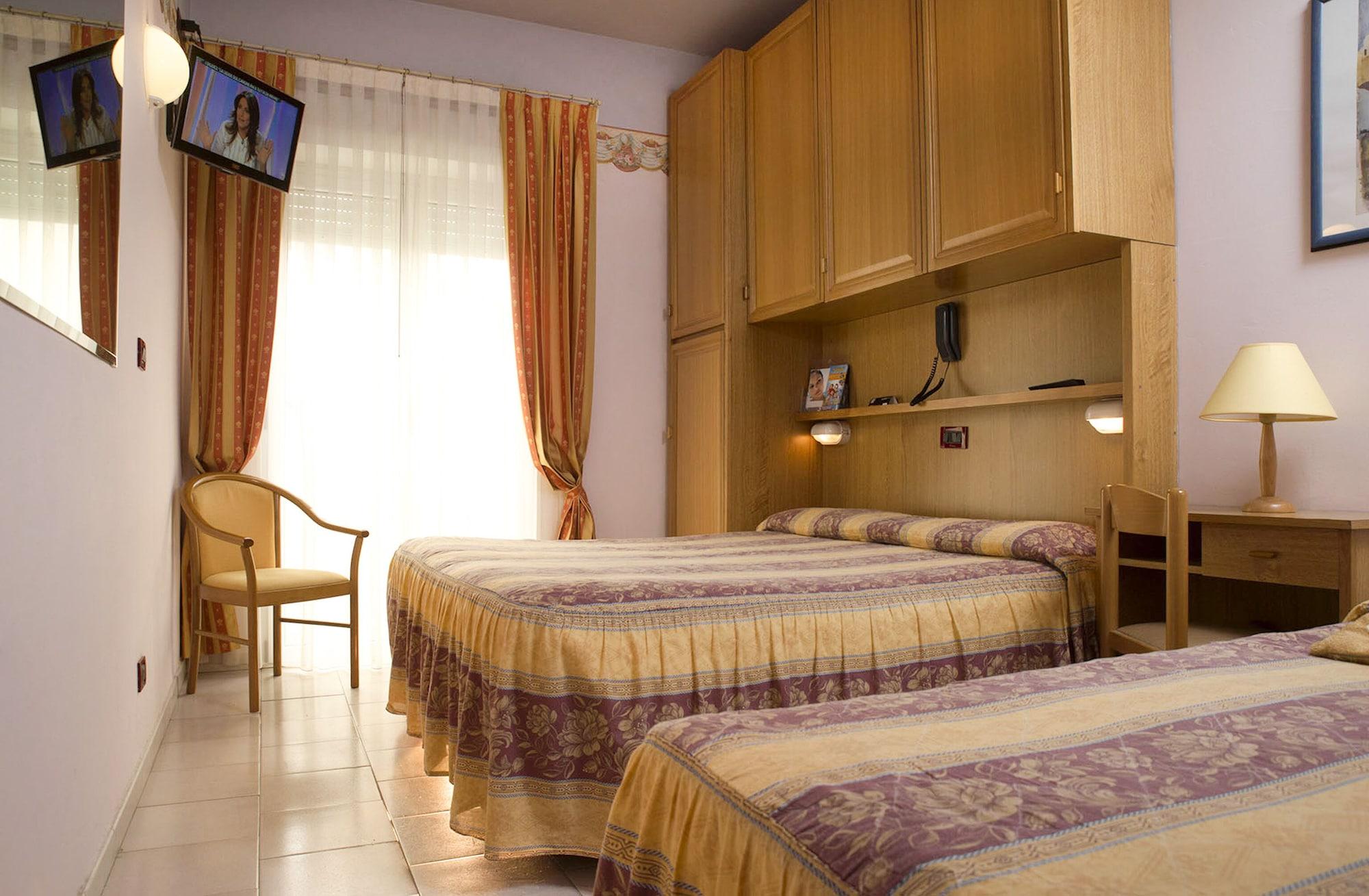 Hotel Kennedy Rimini Esterno foto
