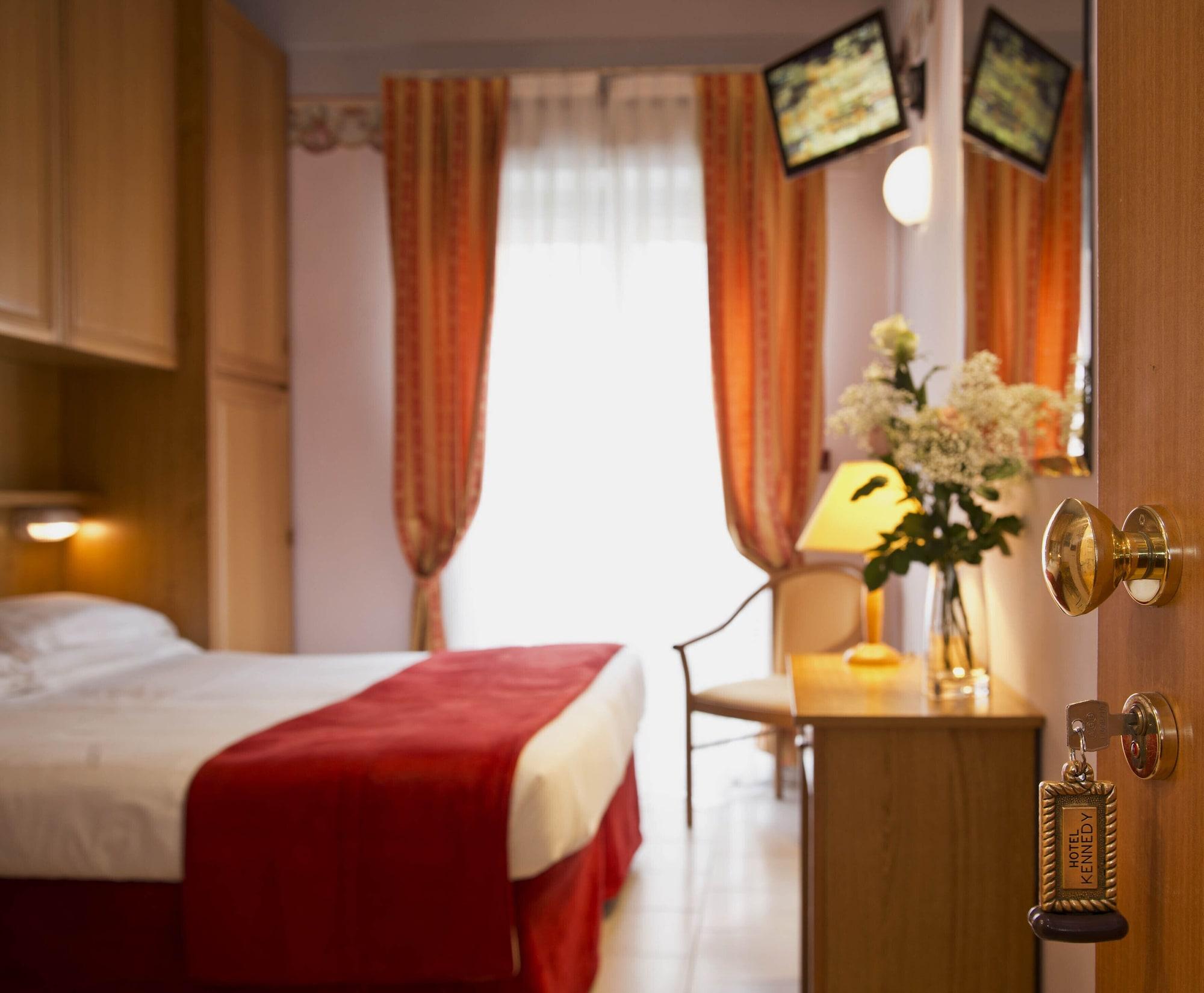Hotel Kennedy Rimini Esterno foto