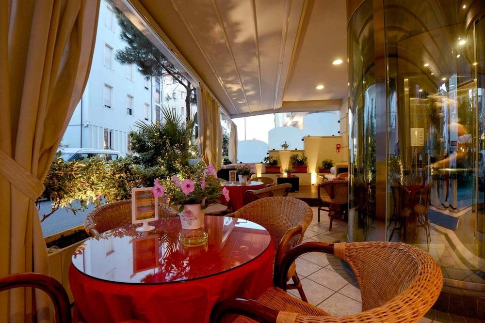 Hotel Kennedy Rimini Esterno foto