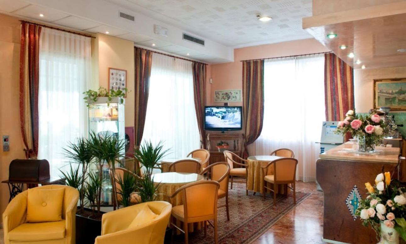 Hotel Kennedy Rimini Esterno foto