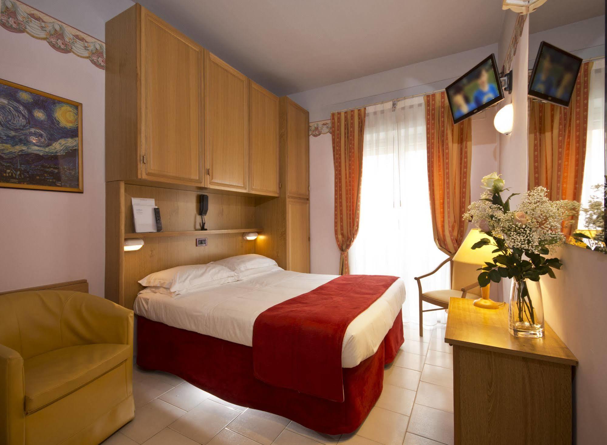 Hotel Kennedy Rimini Esterno foto
